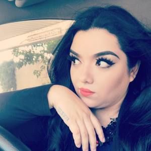 Meet your Posher, Eloiza